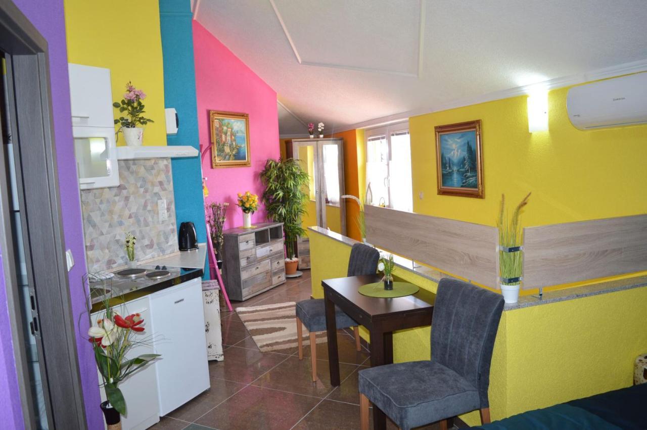 Studio Apartments Luka Biograd - 벤코바츠 외부 사진