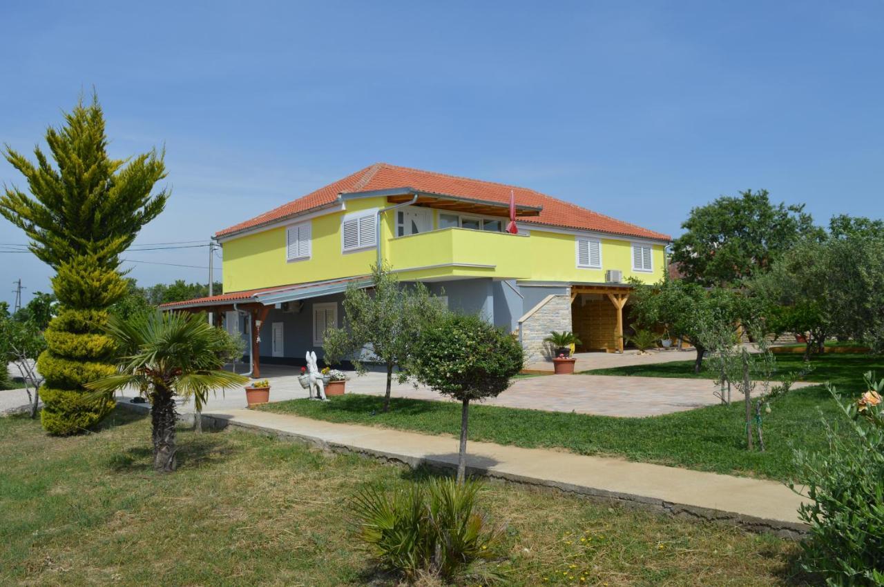 Studio Apartments Luka Biograd - 벤코바츠 외부 사진