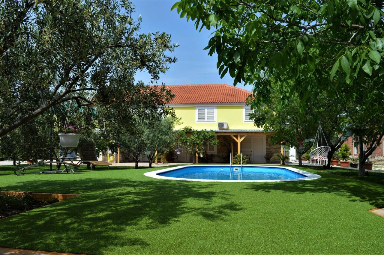 Studio Apartments Luka Biograd - 벤코바츠 외부 사진