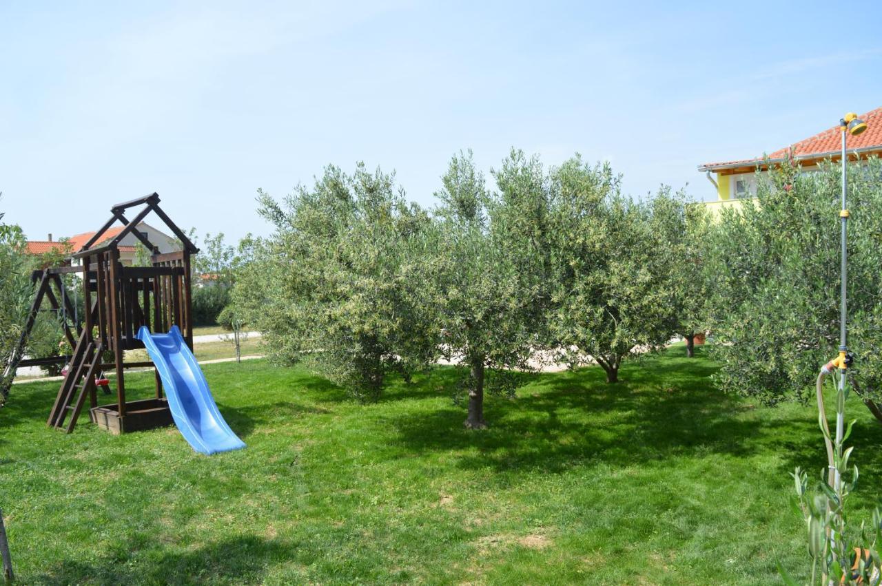 Studio Apartments Luka Biograd - 벤코바츠 외부 사진