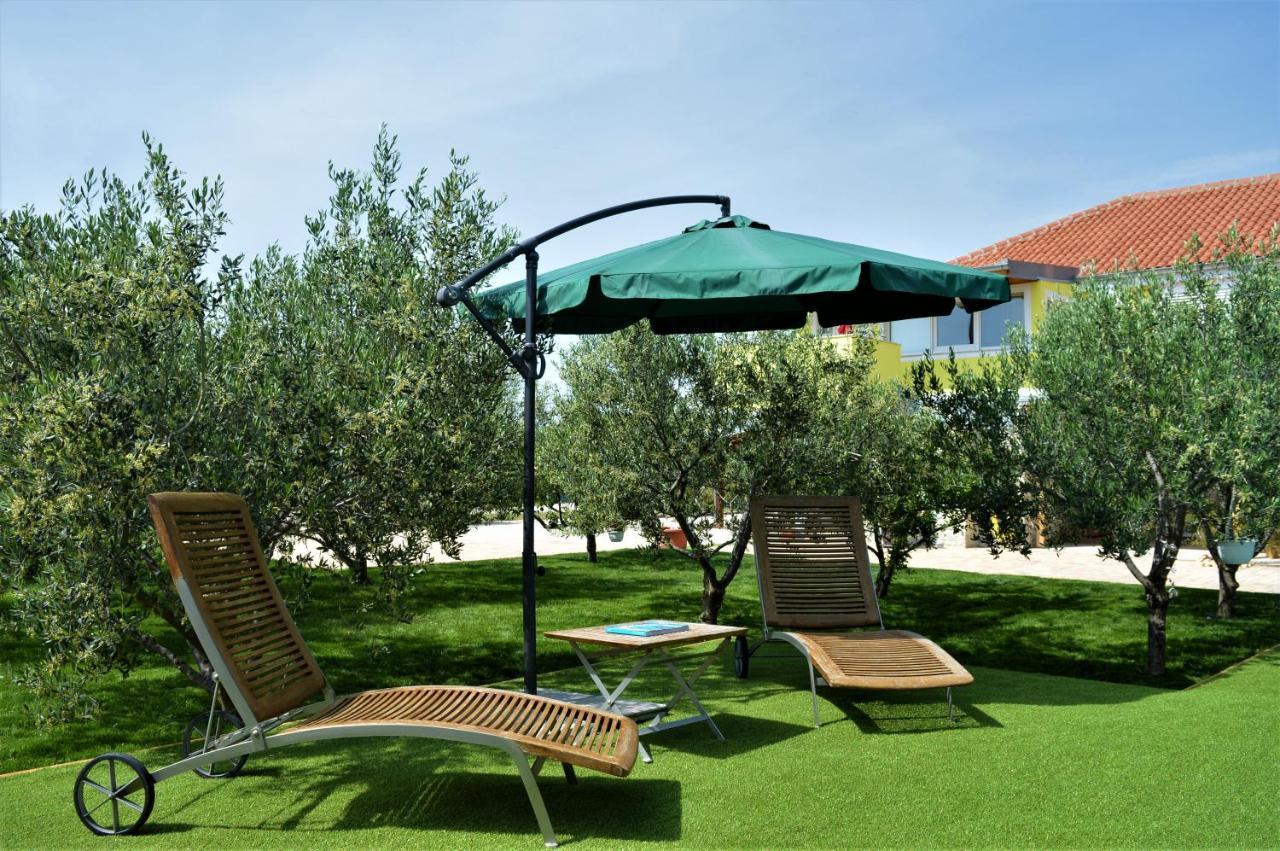 Studio Apartments Luka Biograd - 벤코바츠 외부 사진