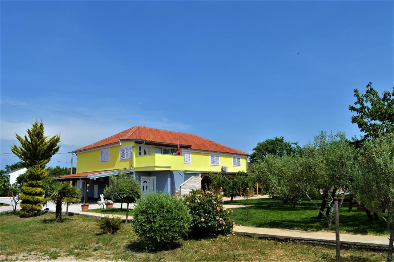 Studio Apartments Luka Biograd - 벤코바츠 외부 사진